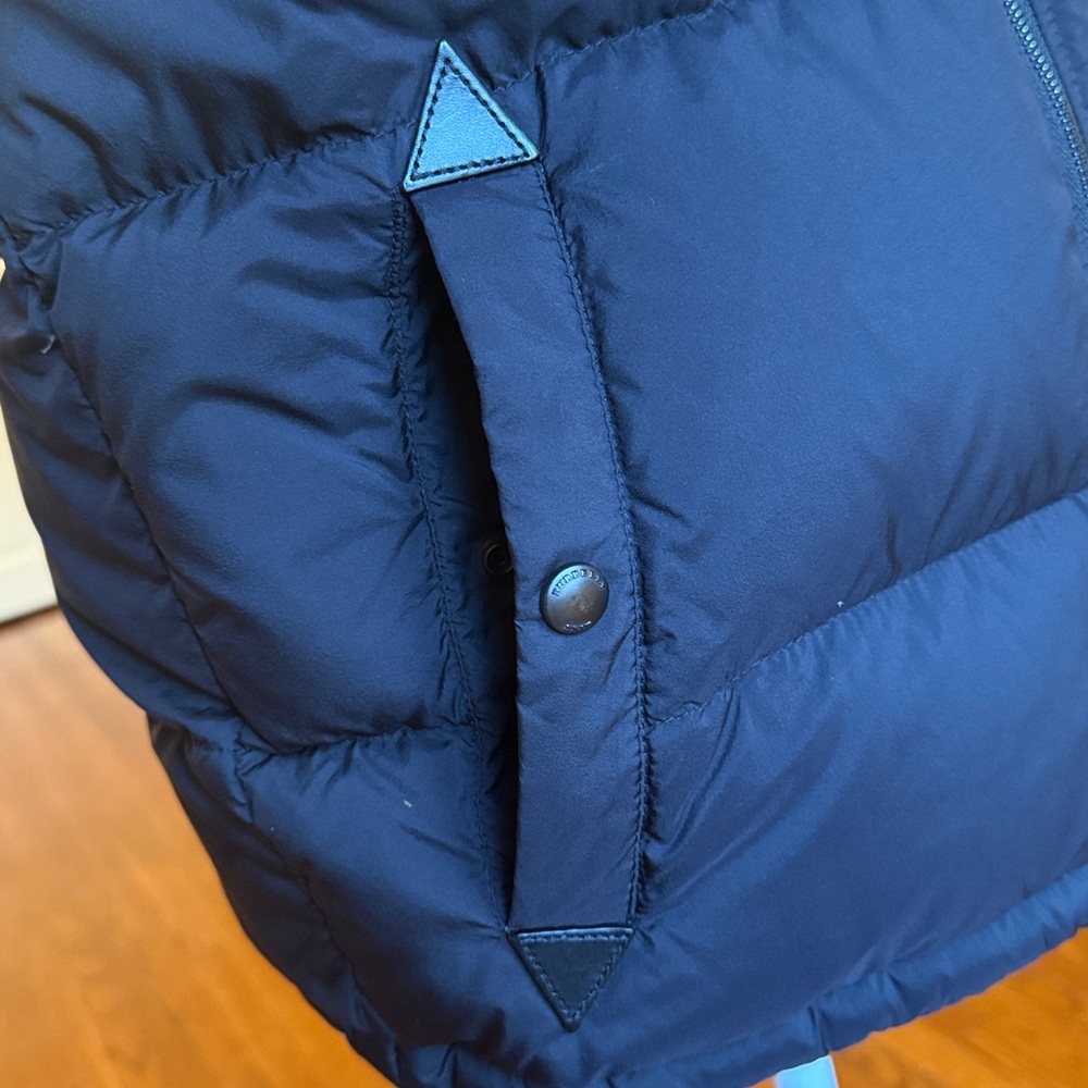 Authentic Burberry Down Vest - image 3